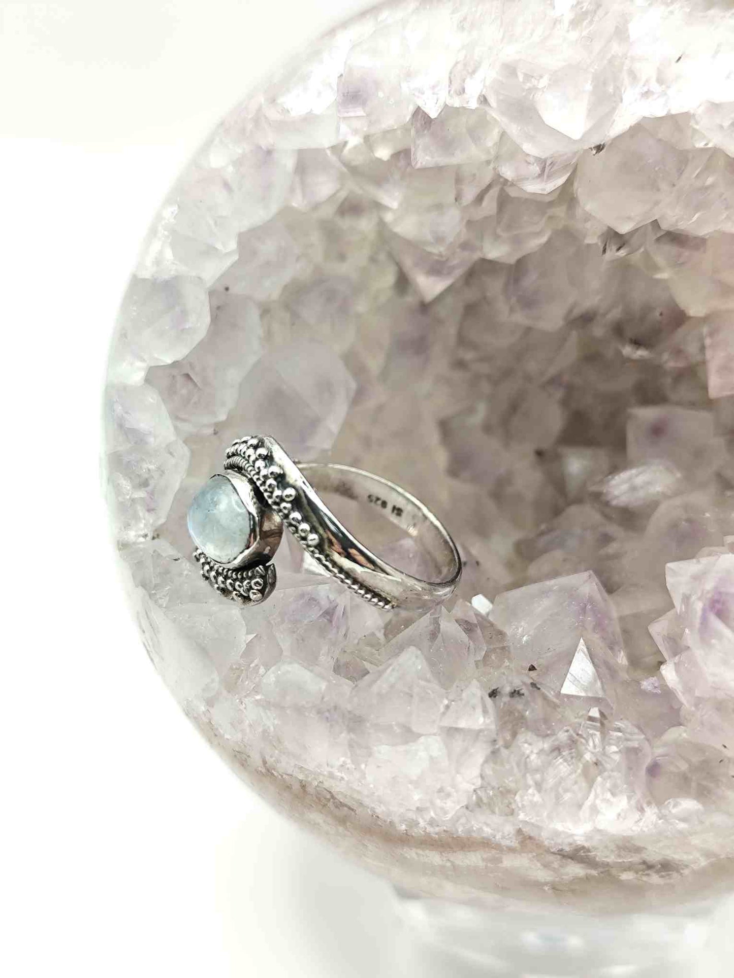 Anillo de Piedra Luna de plata