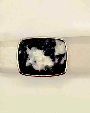 Anillo de Lepidolita rectangular de plata