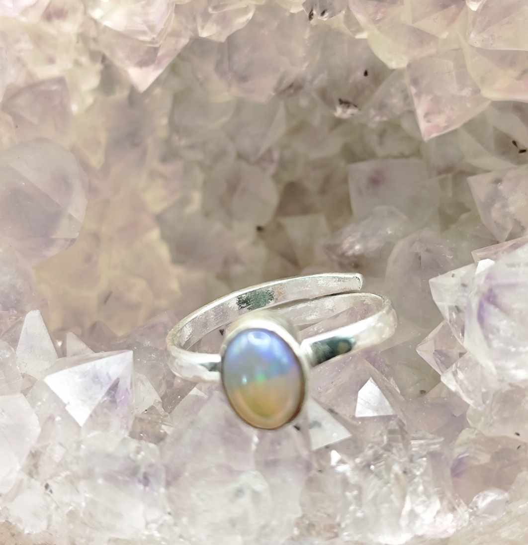 Anillo de Ópalo