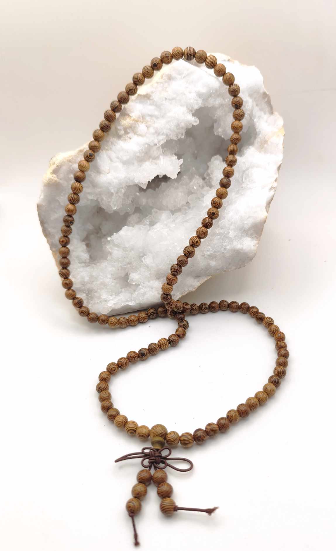 Collar de Aguilawood