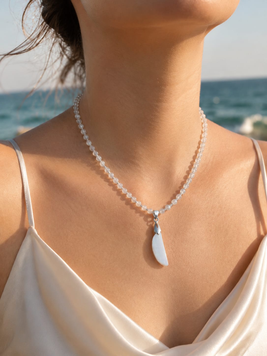 Conjunto de Collar con Colgante de Piedra Luna Melocotón y Pulsera de Piedra Luna