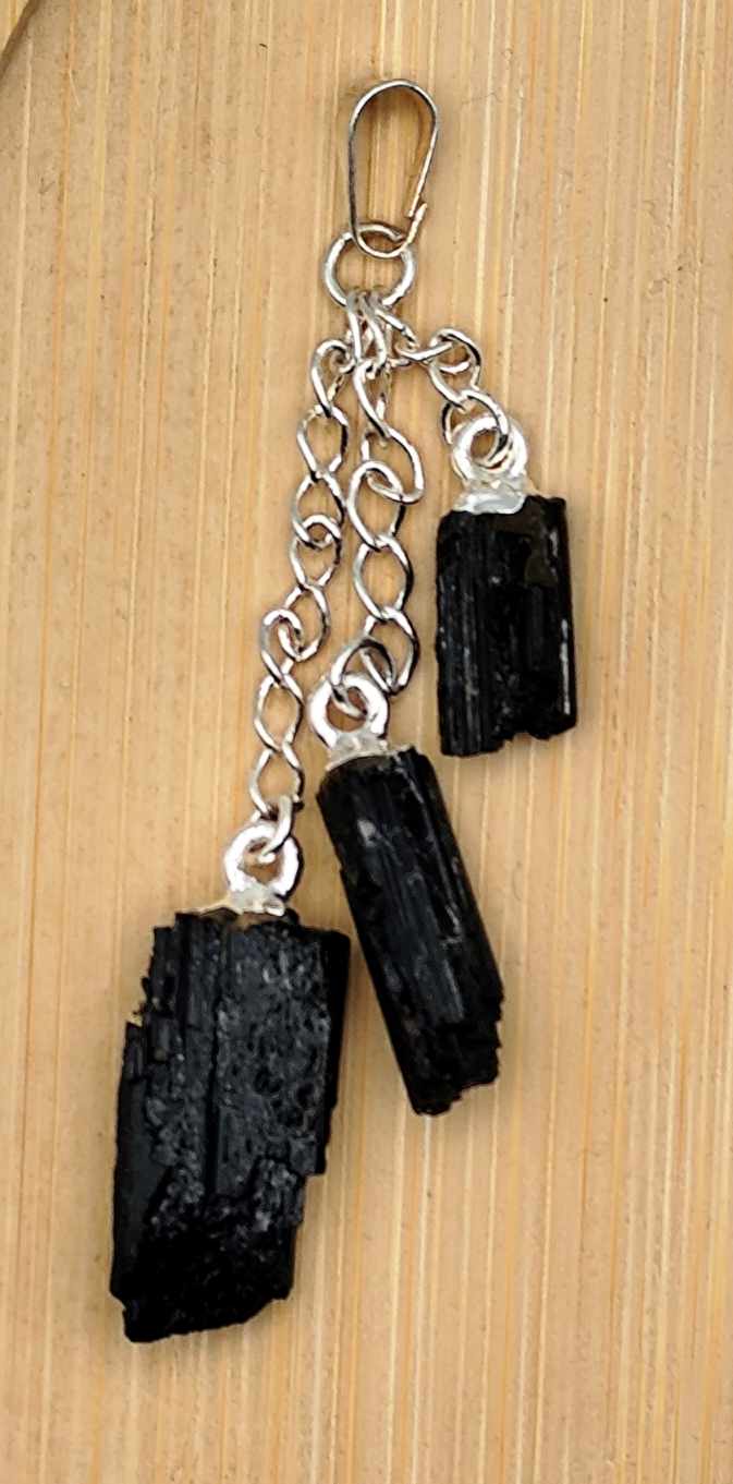 Conjunto de Colgalte y Pendientes Largos de Turmalina Negra