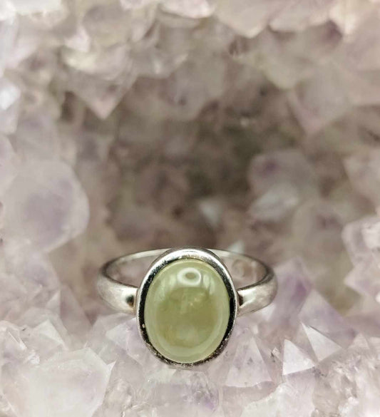 Anillo de Prehnita de plata