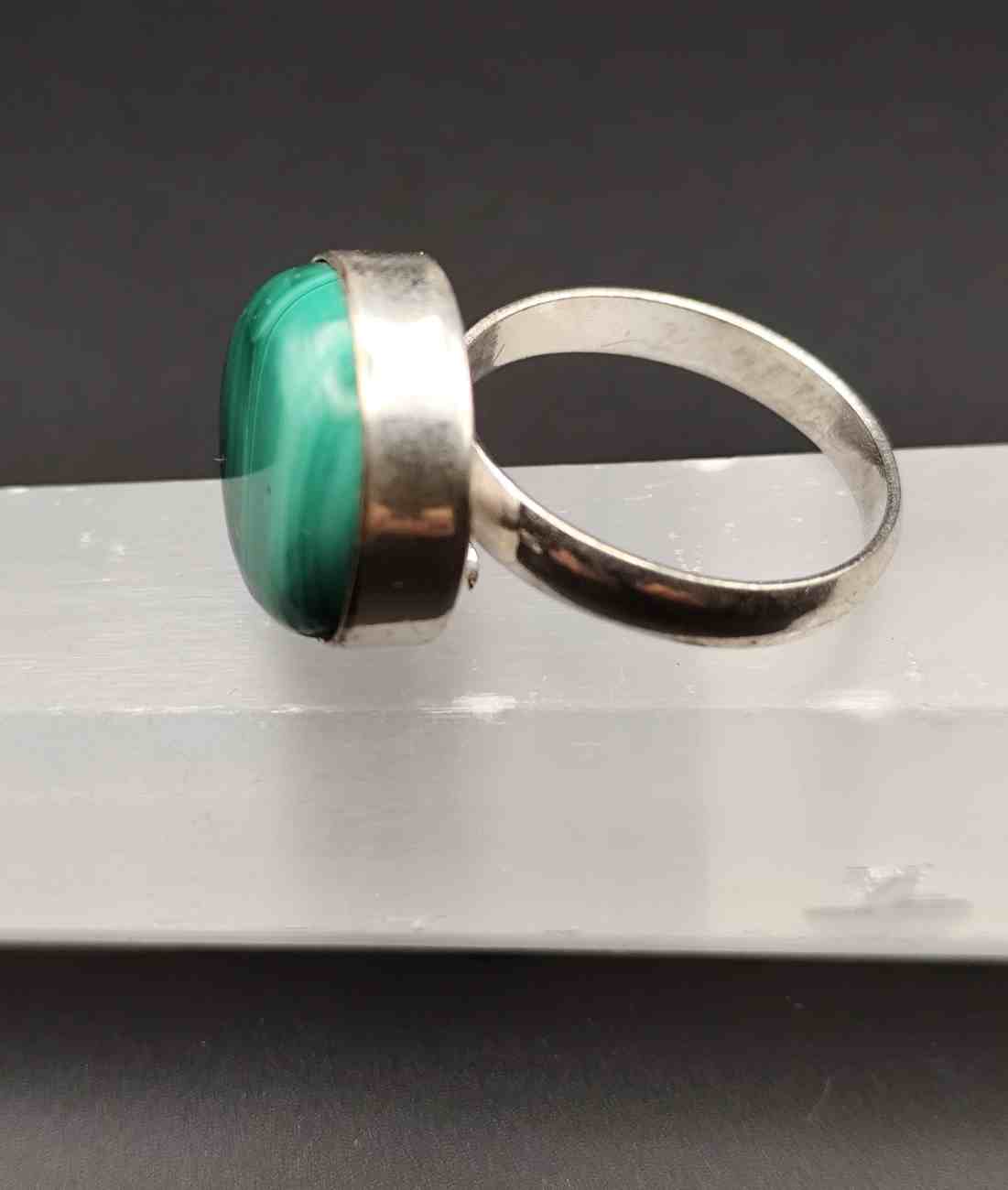 Anillo de Malaquita