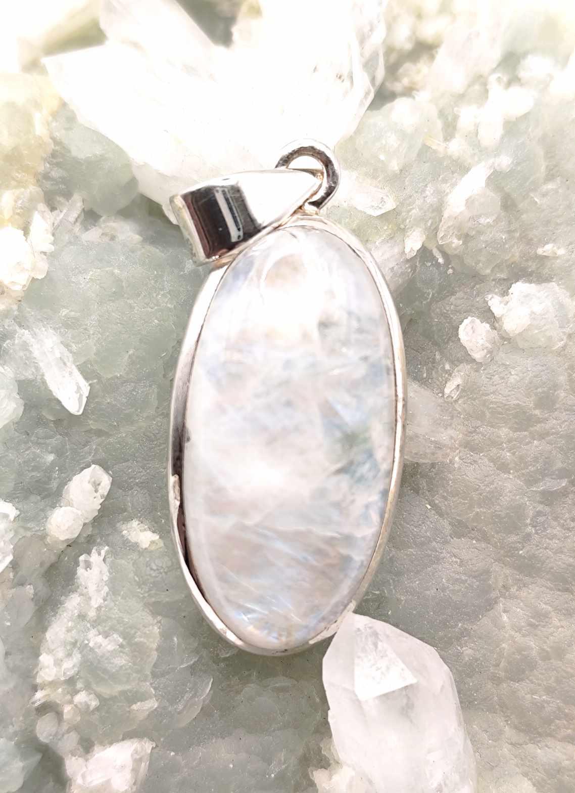 Colgante de Piedra Luna Ovalado