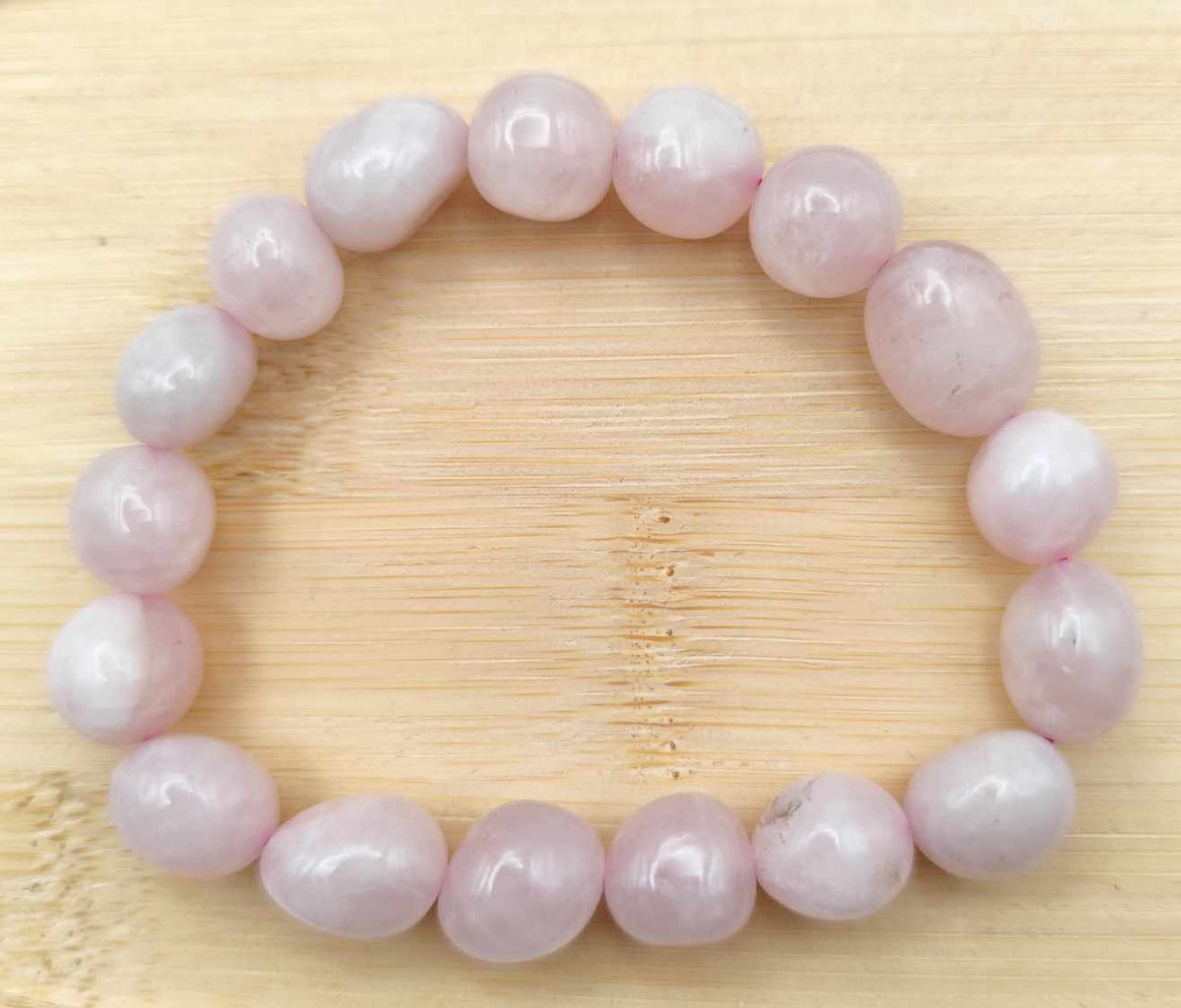 Pulsera de Cuarzo Rosa en Forma Libre