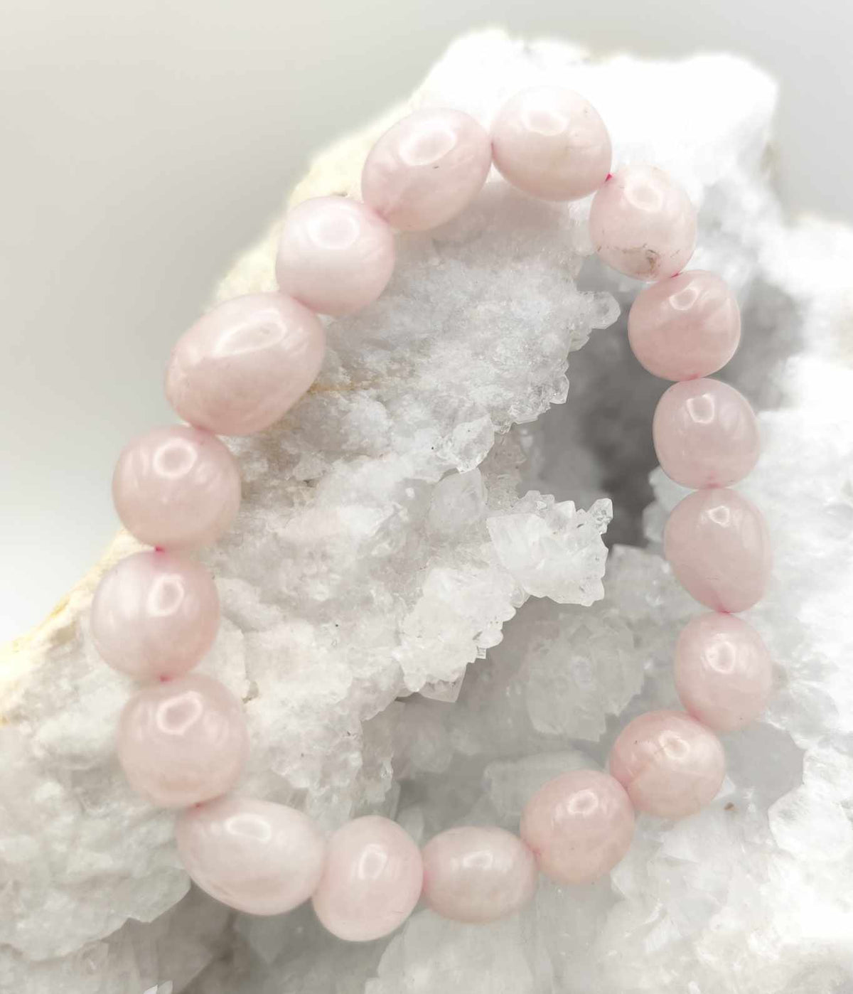Pulsera de Cuarzo Rosa en Forma Libre