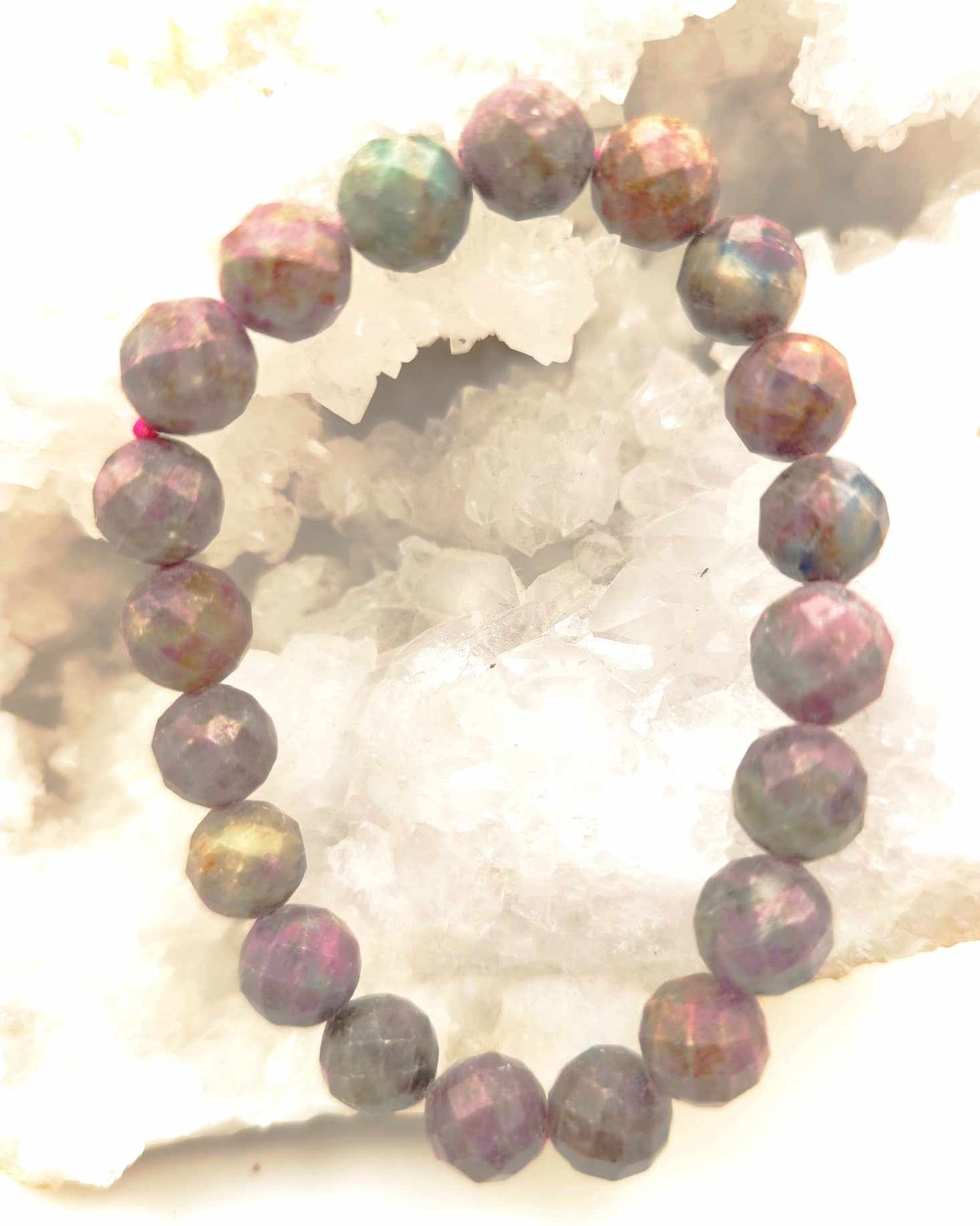 Pulsera de Rubí en Kianita Facetada