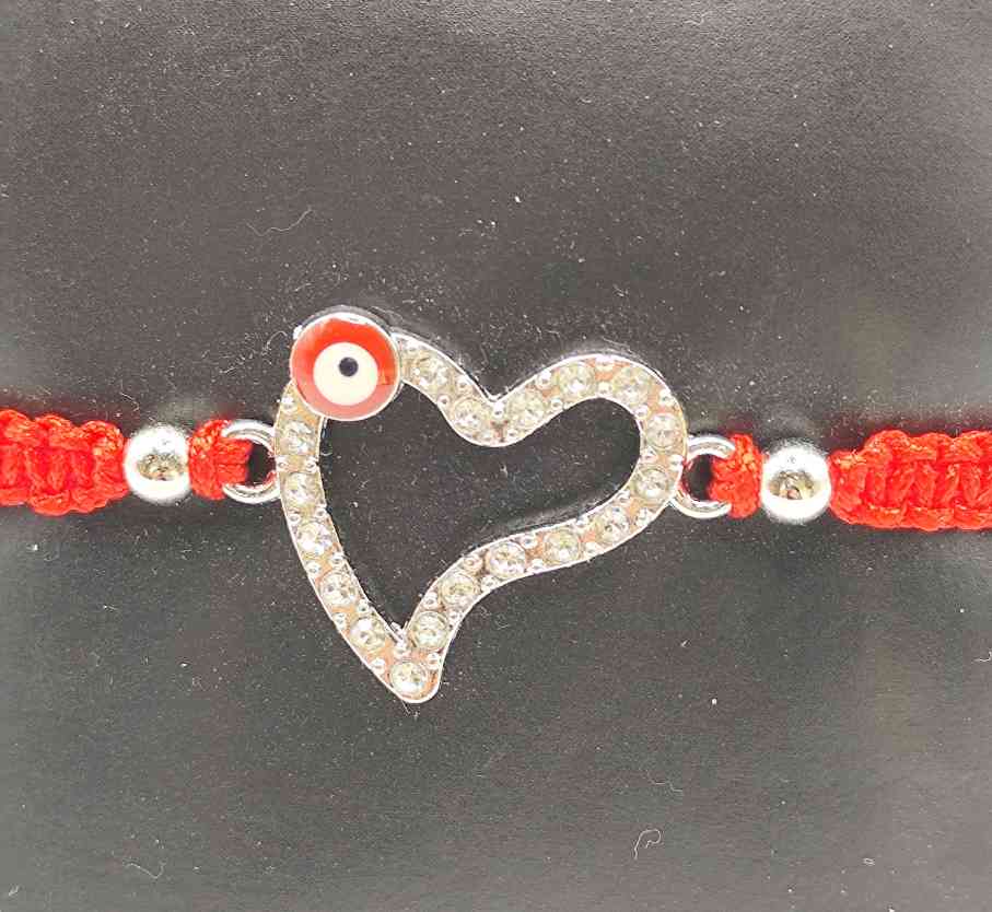 Pulsera Corazón Plateado con Ojo Turco · Macramé Rojo