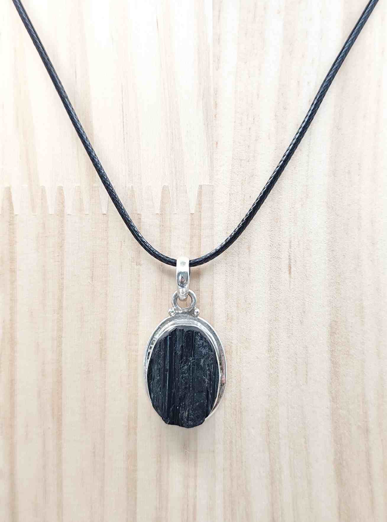 Colgante de Turmalina Negra